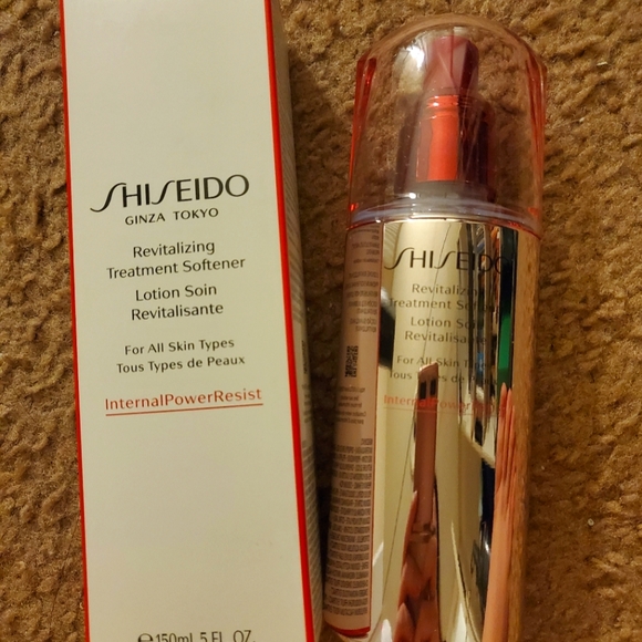 Shiseido revitalizing softener